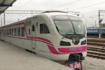 У Волинській області машиніст дизель-поїзда ледь не збив людину