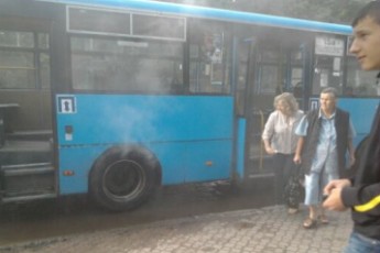 У Луцьку задимілася маршрутка