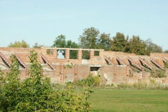 На Волині розвалюється стадіон