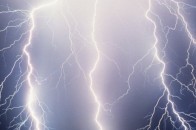 На Волині від удару блискавки згоріла шкільна їдальня