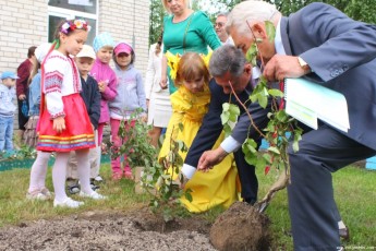 Батьки діток з луцького ДНЗ №20 переконують, що Романюк «попіарився» за їхні кошти