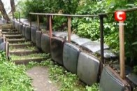На Волині мешканці зробили з сільської вулиці алею телевізорів