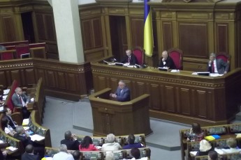 Клімчука, за балаканину про медреформу, Ляшко «обізвав» казкарем