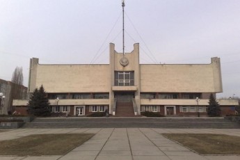 У луцькому РАЦСі протікає дах