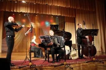 Завдяки «Kiev-Tango-Project» лучани вирушили у музичну подорож до Франції