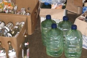 На Волині чоловік влаштував горілчаний завод у власному будинку