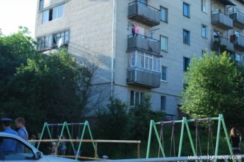 У Луцьку двом будинкам, що на вулиці Володимирській загрожує обвал