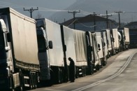 Мешканці Луцька «воюють» з 20-тонними вантажівками