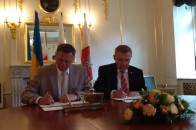 Романюк підписав партнерську угоду про співпрацю між Луцьком та Білостоком