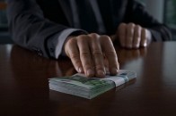 Колишня посадовиця ДКП «Луцьктепло» зазіхнула на хабар у сумі 1500 доларів