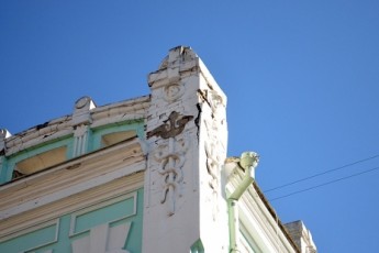 У Луцьку розпочали капітальний ремонт будинку з Меркурієм