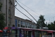 Просто посеред центру Луцька горів тролейбус
