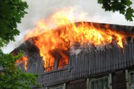 На Ківерцівщині через потрапляння грозового розряду зайнявся дах житлового будинку