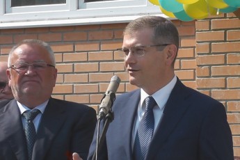 Віце-прем’єр-міністр Вілкул у Луцьку роздав ключі від 40 нових квартир