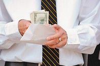 В обласному центрі Волині покарали роботодавця, який нелегально використовував працю 9 лучан