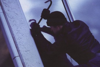 На Волині двоє молодиків намагалися обікрасти кафе