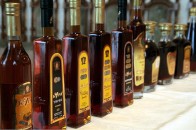 У Луцьку молодик так хотів випити, що вкрав з магазину пляшку коньяку