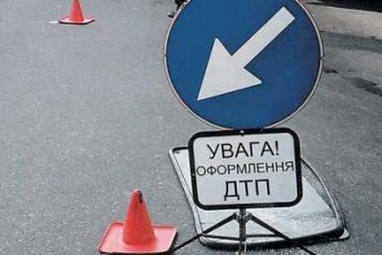 На Волині дві автівки не розминулися просто на залізничному переїзді