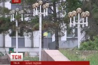 Просто посеред вулиці на 4-річного українця звалився ліхтарний стовп