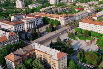 У Луцьку хочуть реконструювати сквер поблизу СНУ