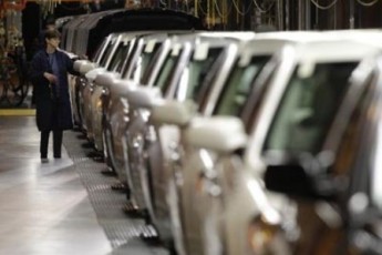 Українцям, які надають перевагу вітчизняним автівкам, доплачуватимуть