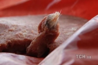 У Криму чоловік знайшов жмут щурячої шерсті в ковбасі
