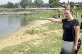 На Волині жінка з дітьми врятували тонучого підлітка