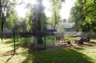 У Луцькому зоопарку зводять вольєр для птахів
