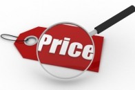 У Луцьку цілодобові кіоски накручують вночі ціни на продукти та напої