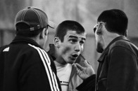 Масовий дебош в спальному мікрорайоні Луцька. У людей жбурляли камінням