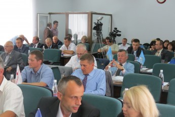 Лучани нарікають, що Сапалаївка «тоне» у смітті