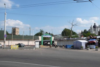 Депутати Луцькради відмовляються поновлювати договір оренди землі ПФ «Скорпіон-сервіс»