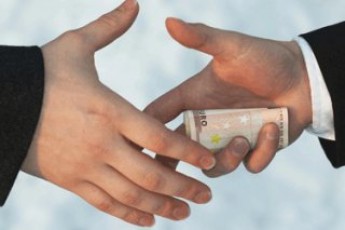 Вирок суду: посадовці Волинської СЕС визнали себе хабарниками