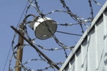 У виправній колонії один охоронець застрілив іншого