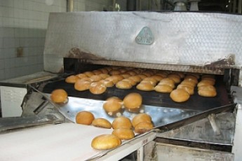 Торгівельники боргують майже мільйон хлібопекарням Волині