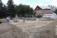 Сквер, який ремонтують у Нововолинську, таки став кращим