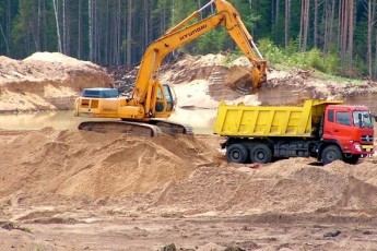 На Волині нелегально розробляють кар'єр?