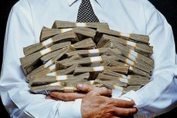 У Луцьку судили подружжя шахраїв, які набрали кредитів майже на 3 мільйони гривень