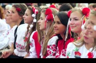 У День Незалежності в Луцьку - патріотична хода у вишиванках