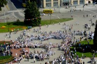 Лучани у вишиванках утворили карту України