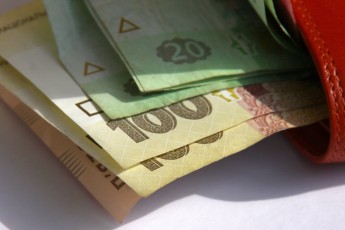 У Луцькій міськраді кажуть, що зарплата лучан збільшилась майже на 10%