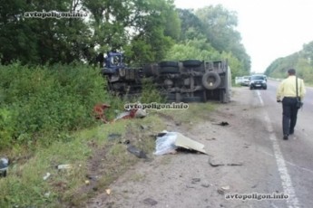 На Тернопільщині молоковоз зіштовхнувся з мікроавтобусом: троє померли, ще одна постраждала - в реанімації