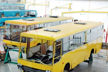 Корпорація «Богдан» скоротила виробництво комерційних автівок майже у 4 рази