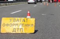 На Волині молода жінка паркуючись збила трьох пішоходів