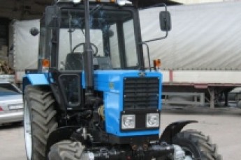 Маневицькі комунальники придбали трактор за більш як 150 тисяч гривень