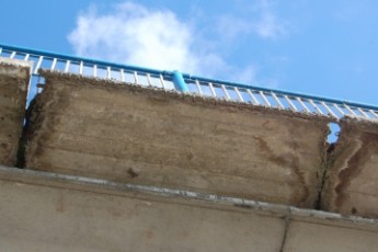 У Луцьку лущаться мости, на ремонт яких витратили понад мільйон гривень