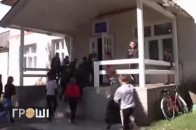У селі на Закарпатті перебування у школі - небезпечне для життя дітей