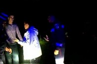 На Закарпатті п'яна жінка накинулась з ножем на автівку ДАІшників