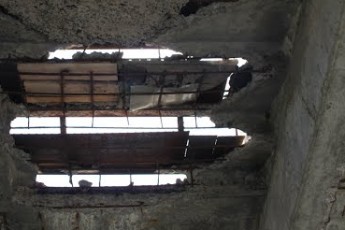 У Макіївці дітей не пускають до школи без даху