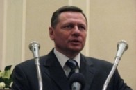 Микола Романюк порушує регламент?